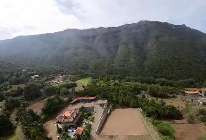 On The Edge Of The Teide National Park 로스 레알레호스